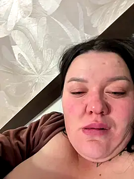 SunnyLeila2101 online show from December 13, 9:42 pm