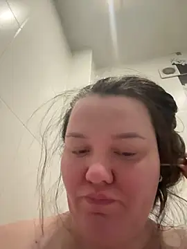 SunnyLeila2101 online show from March 11, 7:25 am