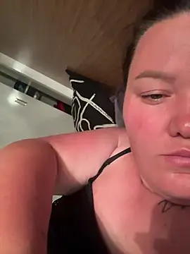 Snapshot of SunnyLeila2101 chatting on June 20, 9:28 pm SunnyLeila2101 online show from June 20, 9:28 pm