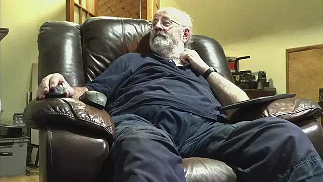 janzer13 online show from January 13, 6:02 pm