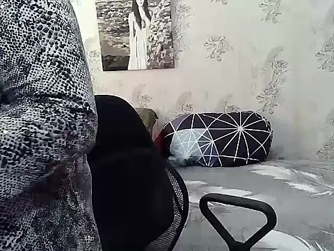 Renata62011 online show from April 6, 11:55 am