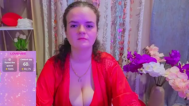 Snapshot of Luisa_Rosee chatting on April 2, 6:27 pm Luisa Rosee online show from April 2, 6:27 pm