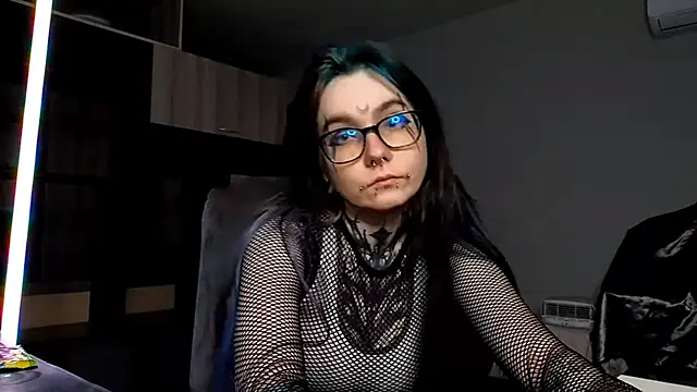 HighelikeGirl online show from October 19, 11:00 am