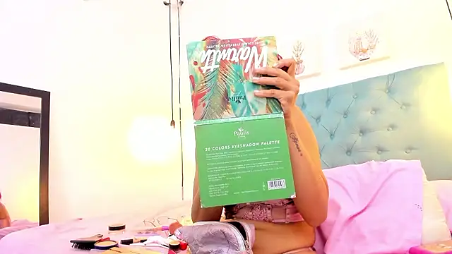 Snapshot of cris_dulce chatting on January 8, 2:14 am cris dulce online show from January 8, 2:14 am