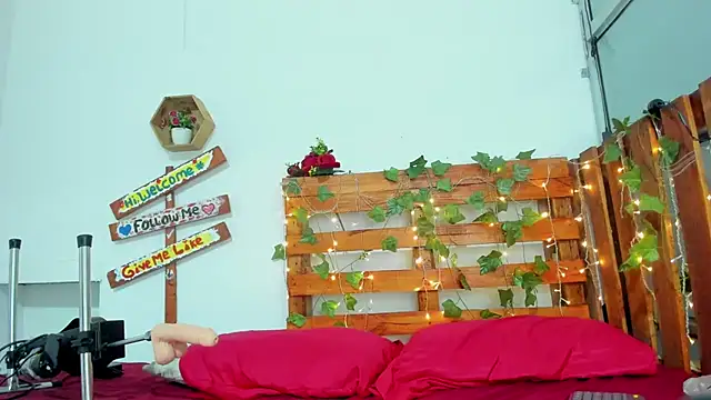 Snapshot of cris_dulce chatting on January 11, 2:16 am cris dulce online show from January 11, 2:16 am