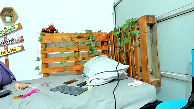 Snapshot of cris_dulce chatting on January 15, 12:04 am cris dulce online show from January 15, 12:04 am