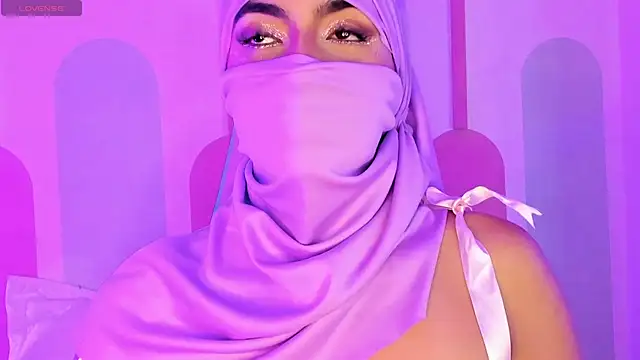 Jasmin hamdan online show from July 4, 5:30 pm