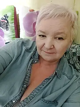 Snapshot of ForgeMeNot51 chatting on March 1, 10:45 pm ForgeMeNot51 online show from March 1, 10:45 pm