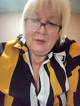 Alexia64231 online show from October 25, 6:13 pm