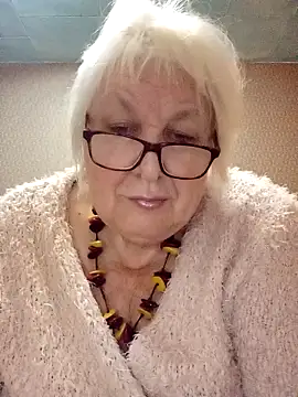 Alexia64231 online show from October 27, 7:29 pm