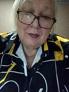 Alexia64231 online show from November 13, 3:27 am