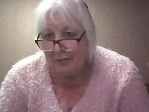 Alexia64231 online show from December 17, 6:36 pm