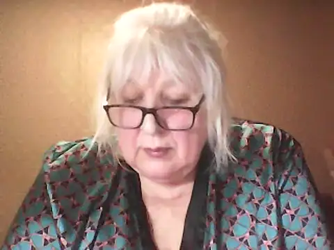 Alexia64231 online show from March 6, 4:58 pm