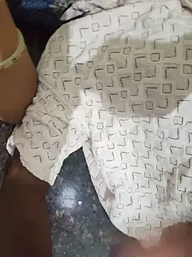 Bhabi-Hot0 online show from May 26, 2:02 pm