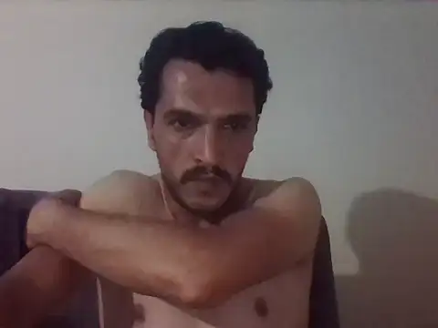 Snapshot of bisexsualman chatting on July 4, 9:21 pm bisexsualman online show from July 4, 9:21 pm