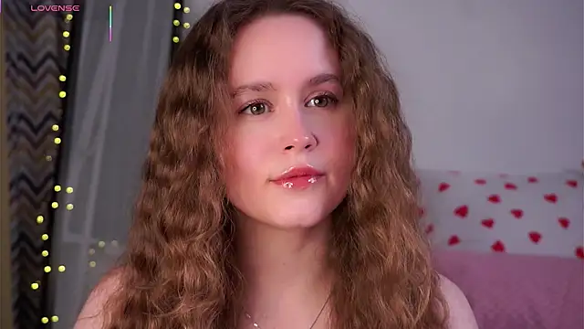 Snapshot of SusannaScholler chatting on April 30, 10:25 pm SusannaScholler online show from April 30, 10:25 pm