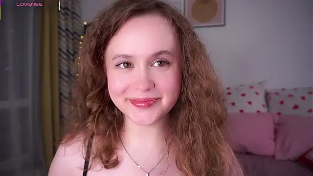 Snapshot of SusannaScholler chatting on May 16, 10:52 pm SusannaScholler online show from May 16, 10:52 pm