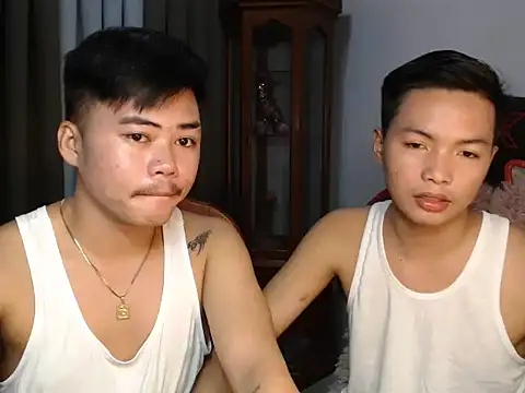 Snapshot of hot_emman chatting on September 16, 1:28 am hot emman online show from September 16, 1:28 am