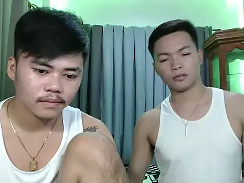 hot emman online show from November 4, 4:11 am