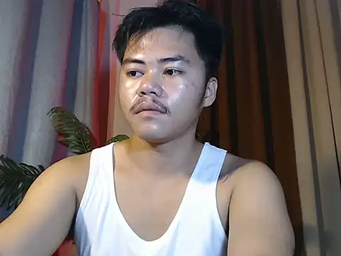 hot emman online show from June 11, 1:05 am