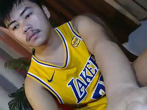 hot emman online show from June 11, 10:08 pm