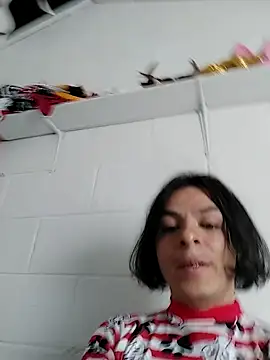 oxxy jean online show from May 15, 2:24 pm
