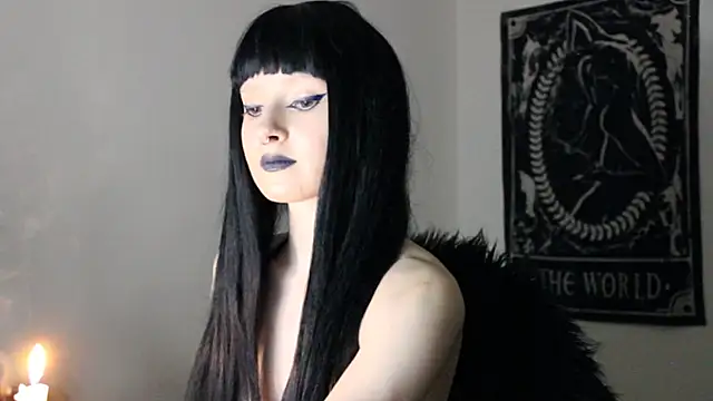 Snapshot of midnightsiren777 chatting on March 30, 10:11 pm midnightsiren777 online show from March 30, 10:11 pm