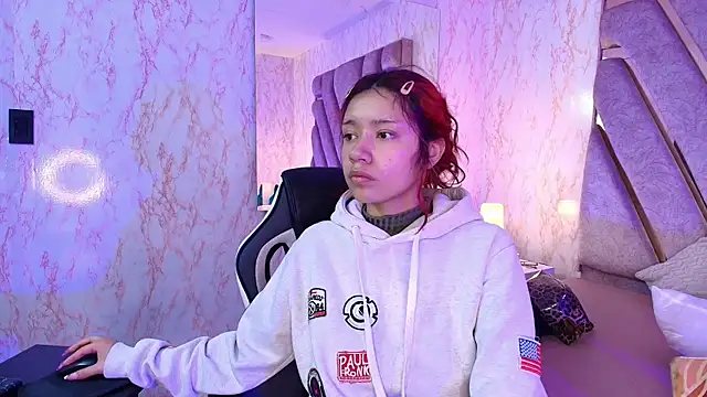 redd pandaa online show from January 9, 3:31 am