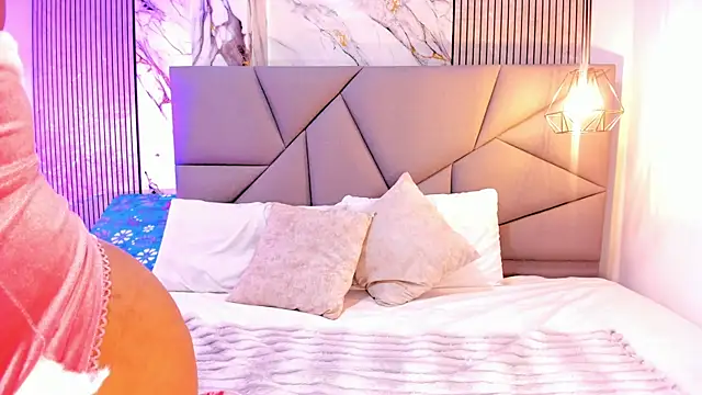 Tatihornyy online show from April 1, 11:33 am