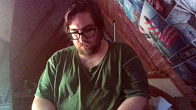 chubbyDavid1998 online show from October 29, 1:35 pm