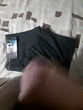 Snapshot of fer69999 chatting on October 24, 3:47 am fer69999 online show from October 24, 3:47 am