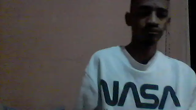 Snapshot of gemini_loops chatting on July 22, 11:24 am gemini loops online show from July 22, 11:24 am