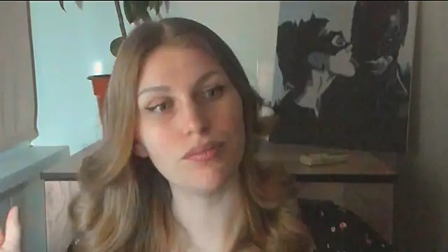 Snapshot of JuliaMuuun chatting on March 18, 9:18 pm JuliaMuuun online show from March 18, 9:18 pm