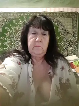 CrystalLime6411 online show from October 2, 4:52 am