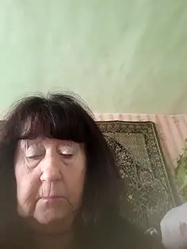 CrystalLime6411 online show from November 3, 9:10 am