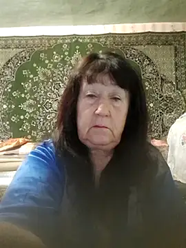 CrystalLime6411 online show from November 11, 5:29 am