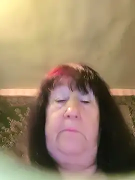 CrystalLime6411 online show from March 15, 3:56 am