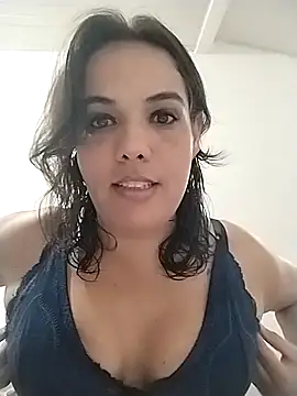 Bellapotencia1985 online show from October 11, 9:52 am