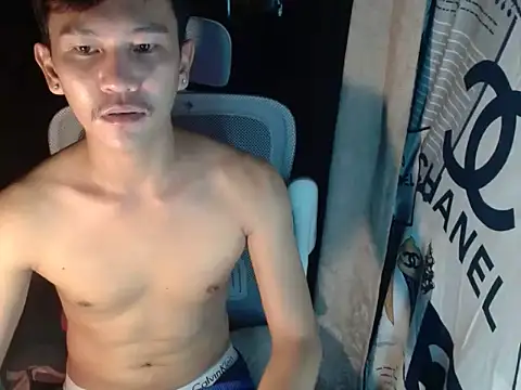 RalfAsian25 online show from July 16, 8:37 pm