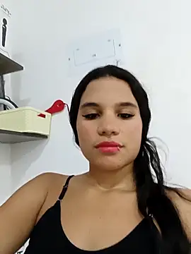 Snapshot of Little-Pussy-Sweet chatting on September 10, 6:41 pm Little-Pussy-Sweet online show from September 10, 6:41 pm