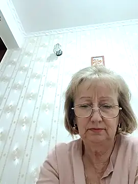 AlikaSwan5821 online show from November 4, 7:46 pm