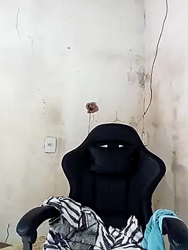 moreno25centimetro online show from February 28, 1:56 pm