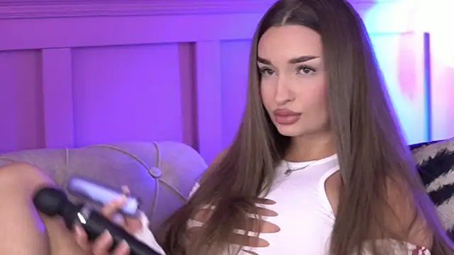 MillaSerene online show from October 5, 8:12 am