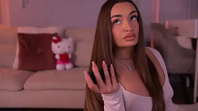 MillaSerene online show from April 13, 5:35 am