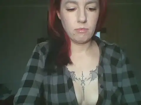 Snapshot of JudyFetish chatting on October 9, 6:11 am JudyFetish online show from October 9, 6:11 am