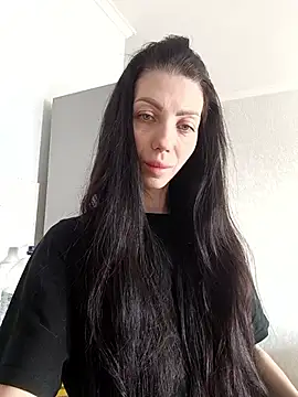 Snapshot of Princessa99885 chatting on March 18, 7:33 am Princessa99885 online show from March 18, 7:33 am
