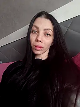 Snapshot of Princessa99885 chatting on March 20, 7:46 am Princessa99885 online show from March 20, 7:46 am