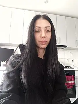 Snapshot of Princessa99885 chatting on April 10, 7:02 am Princessa99885 online show from April 10, 7:02 am