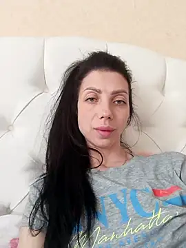 Snapshot of Princessa99885 chatting on June 12, 1:43 pm Princessa99885 online show from June 12, 1:43 pm