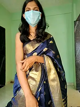 Shivani2002 online show from February 17, 4:42 am